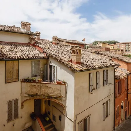 Apartment Graziosa Nel Centro Di Siena