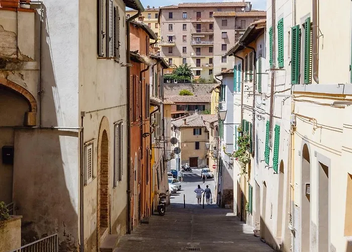 Graziosa Nel Centro Di Сиена